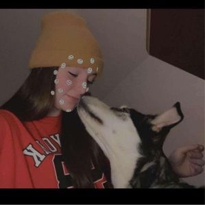 Meet your Posher, Clara